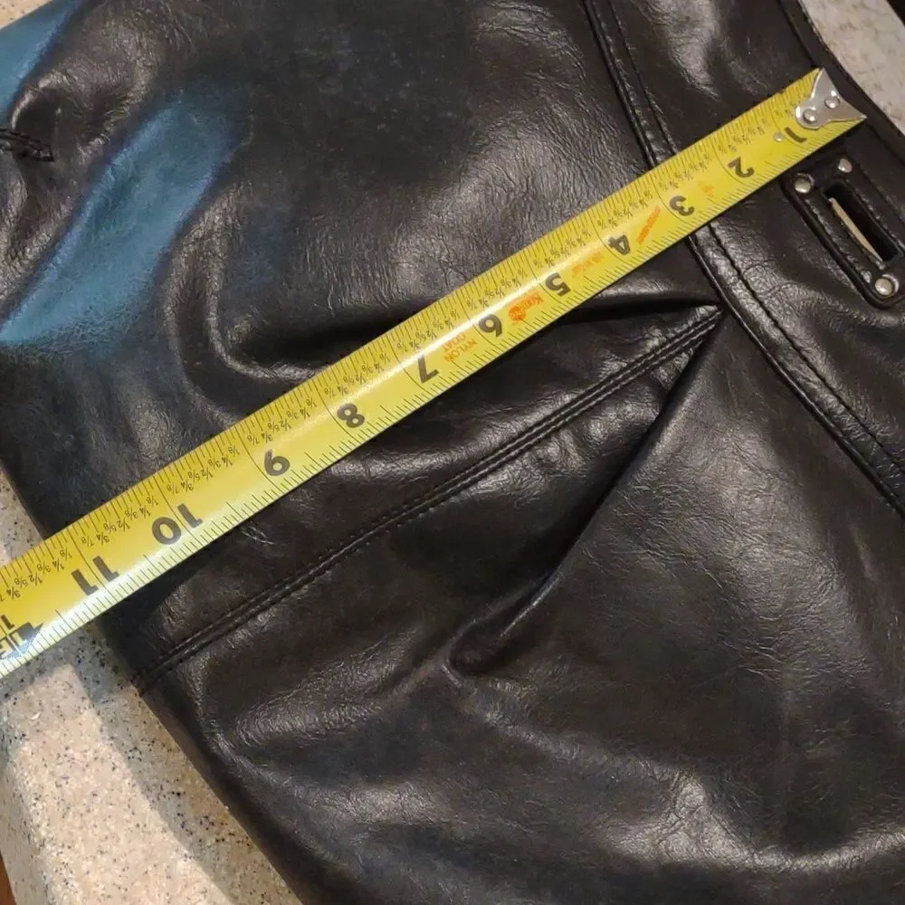 Vintage Relic Black Leather Purse